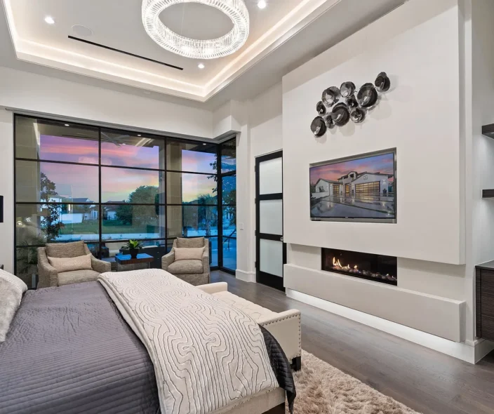 Should You List Your Horseshoe Bay Waterfront Home On the MLS or Sell It Off-Market