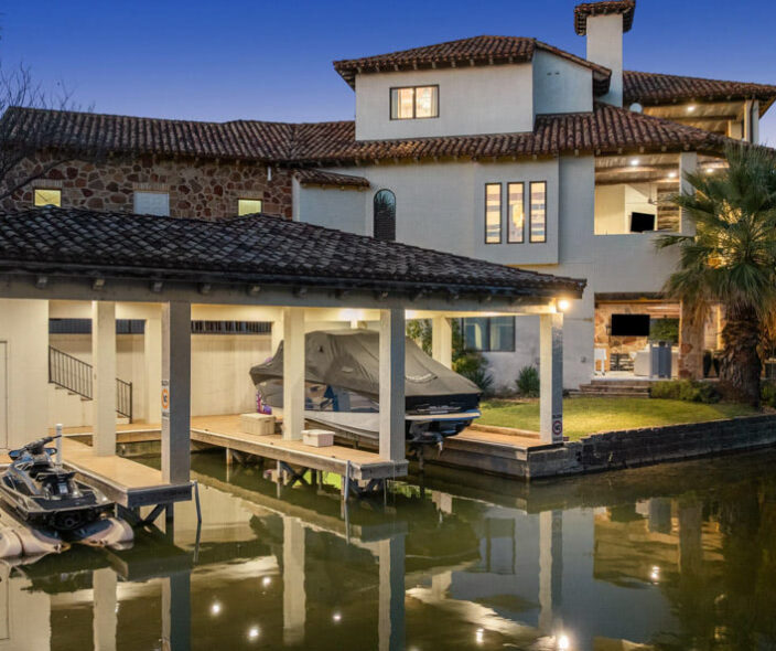 Why is The Seely Group the Best Realtor To Sell Your Lake Travis Waterfront Home?