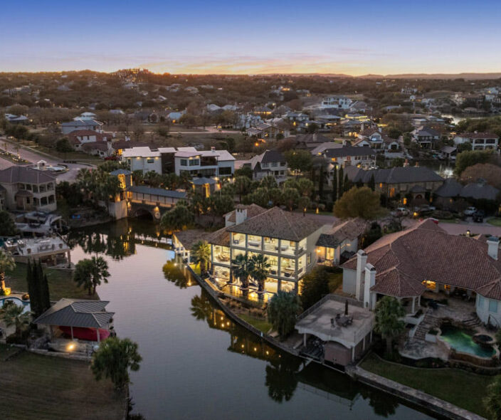 Who is the Best Realtor in Horseshoe Bay Texas?
