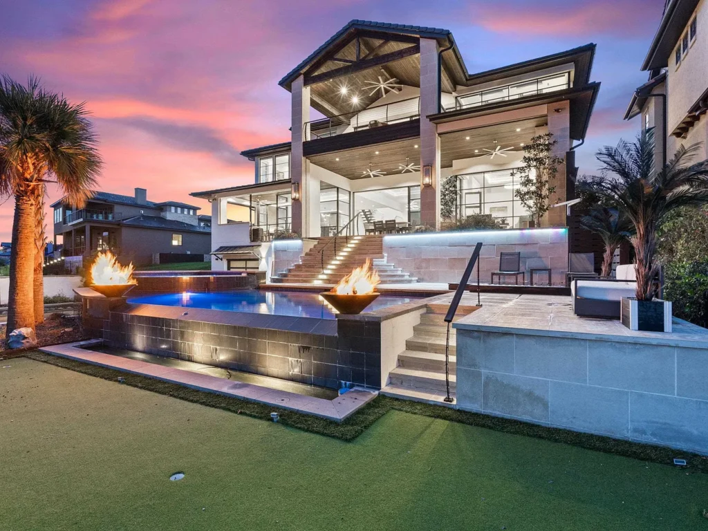 Is Horseshoe Bay a Good Place to Buy a Vacation Home or Second Home?