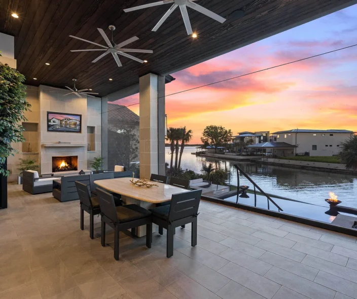 How Much Does a Lakefront Home in Horseshoe Bay Cost?