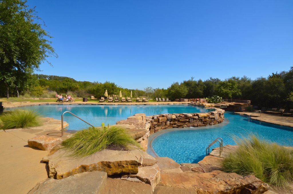 Spanish Oaks Lake Travis amenities. The Seely Group realtor for Spanish Oaks.